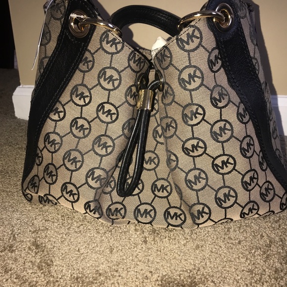 Bag - Picture 2 of 3